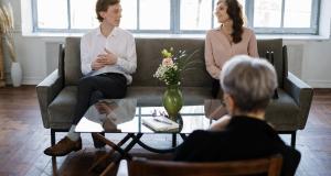 Psychologue : quelles spécialisations choisir ? Notre guide des formations !
