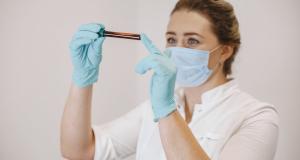 Formation infirmière : "Les assistants en soins infirmiers ? En soutien, pas en remplacement !"