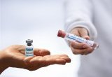 Les soignants, qui refusent la vaccination, seront mis au chômage puis licenciés